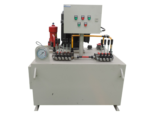 中小車液壓系統